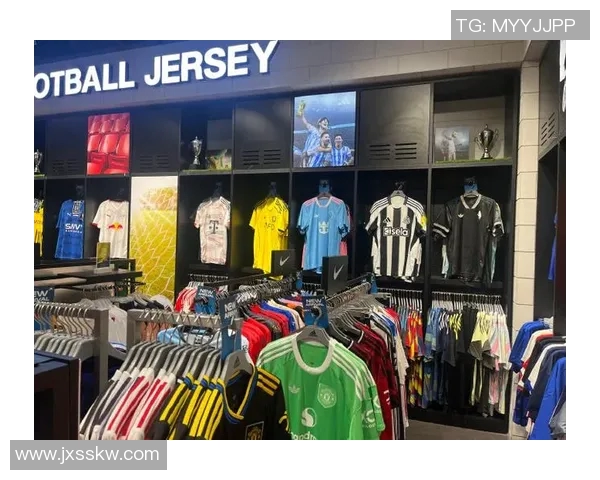 足球明星同款服饰购买指南时尚潮流推荐及购物平台选择